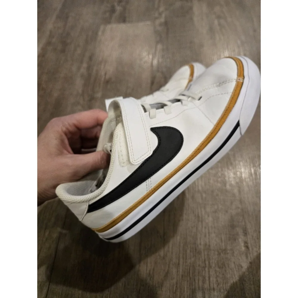 Nike Court Legacy Sneaker Little Kid DA5381-102 White  3Y
